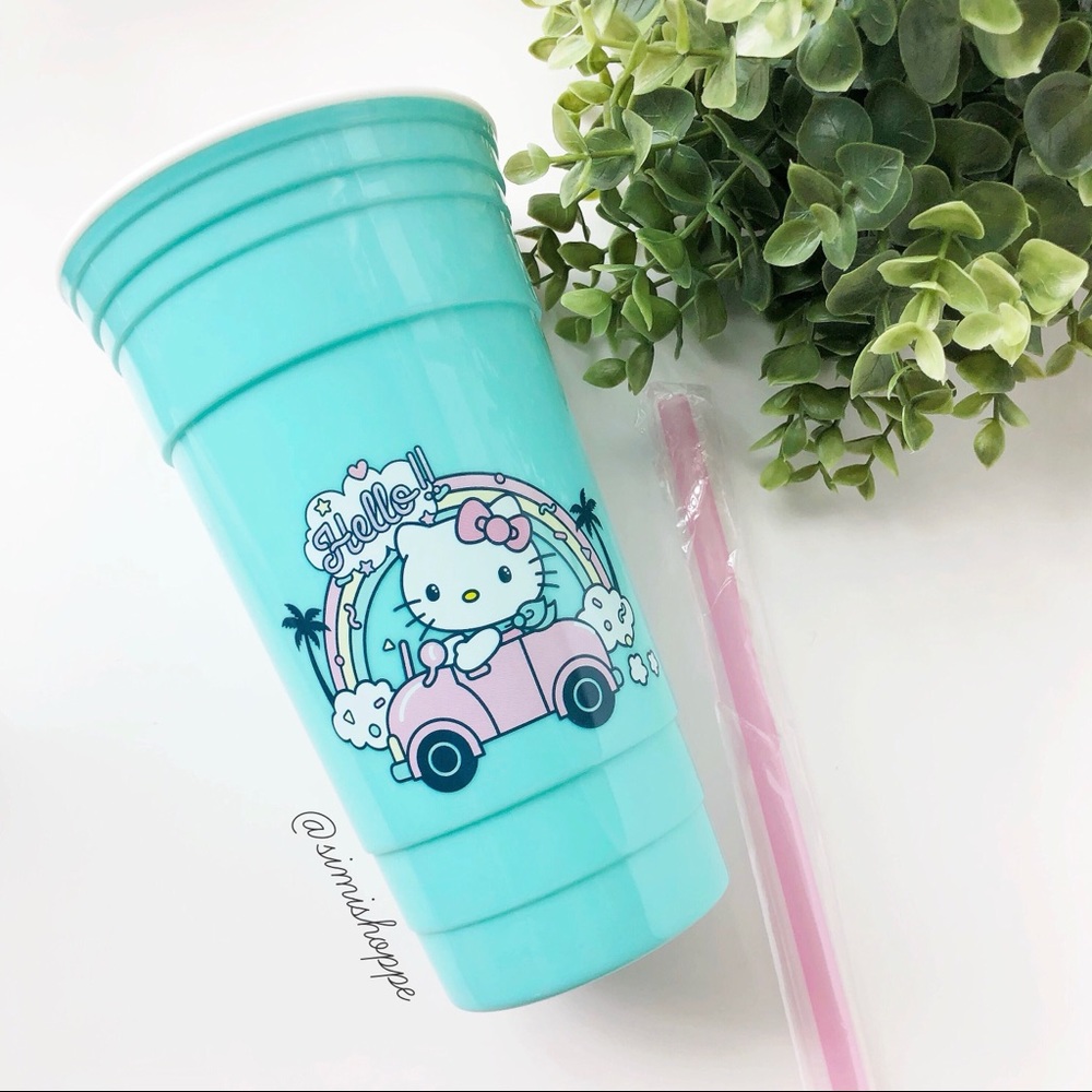 NEW Hello Kitty Pastel Blue Tumbler with Pink Lid and Reusable Straw 32 oz